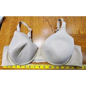 VANITY FAIR NUDE/BEIGE PADDED UNDER WIRE BRA SIZE 40C